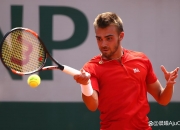 雷火电竞app-温网力克法网，梅德韦杰夫统治全场