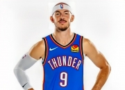 雷火电竞简介-步行者鏖战雄鹿B队，卡鲁索打破历史纪录